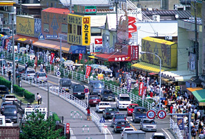 寺泊魚の市場通り